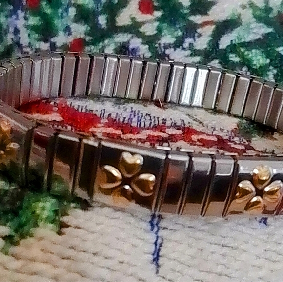Stainless steel/gold plate bracelet - Picture 6 of 11